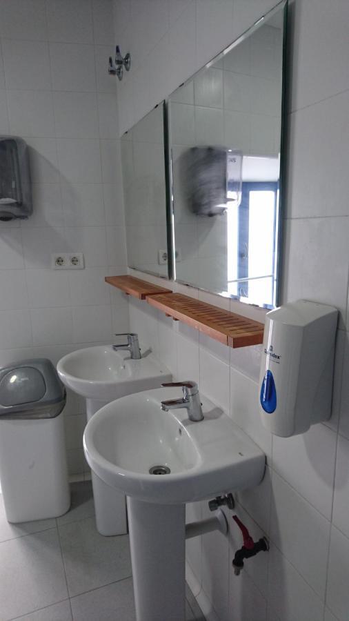 Albergue Villares De Orbigo - Solo Para Peregrinos Extérieur photo