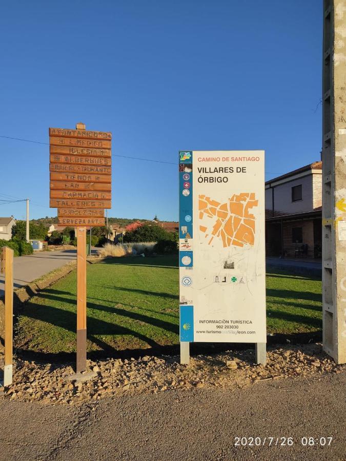 Albergue Villares De Orbigo - Solo Para Peregrinos Extérieur photo