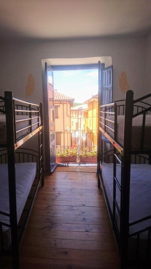 Albergue Villares De Orbigo - Solo Para Peregrinos Extérieur photo