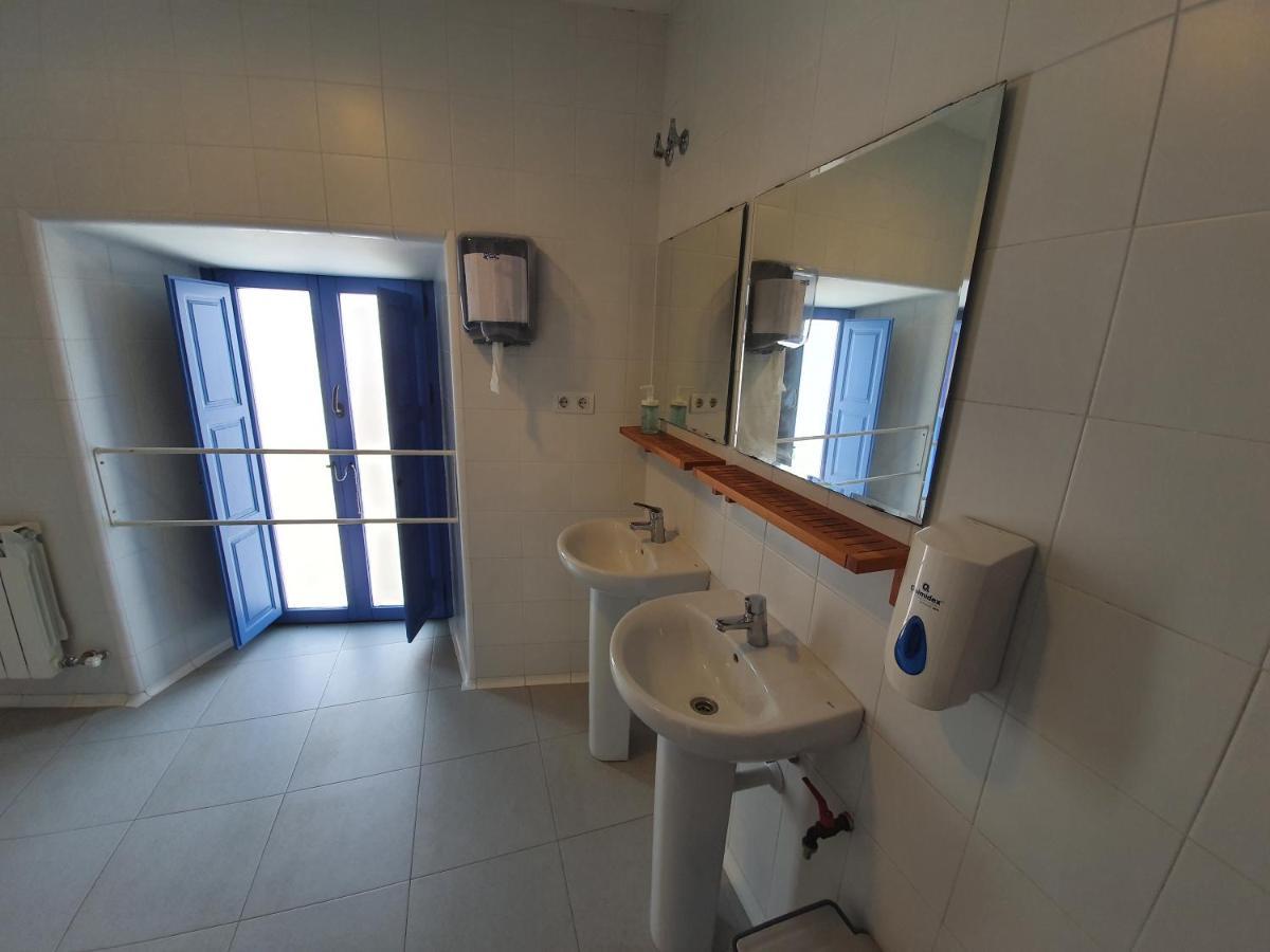 Albergue Villares De Orbigo - Solo Para Peregrinos Extérieur photo