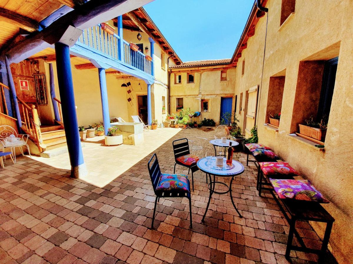 Albergue Villares De Orbigo - Solo Para Peregrinos Extérieur photo