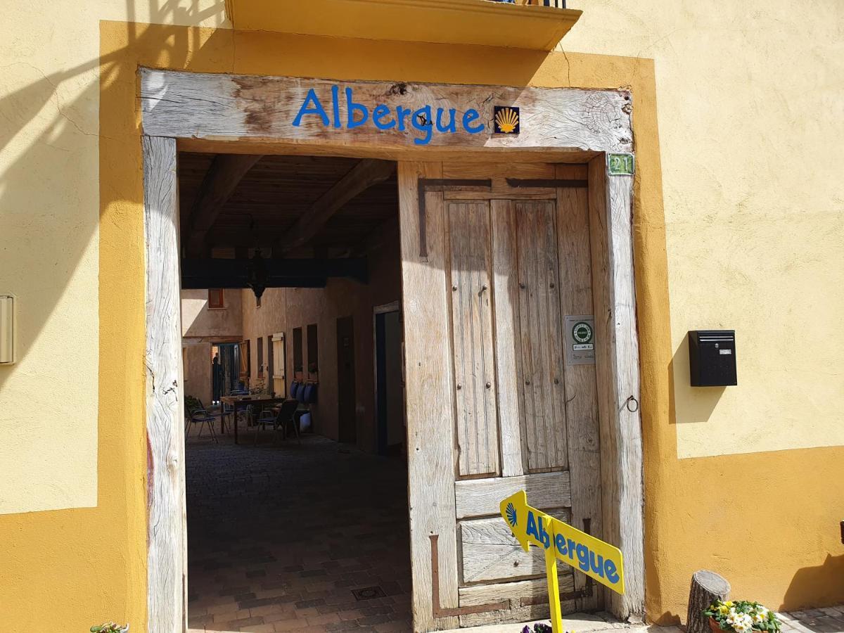 Albergue Villares De Orbigo - Solo Para Peregrinos Extérieur photo