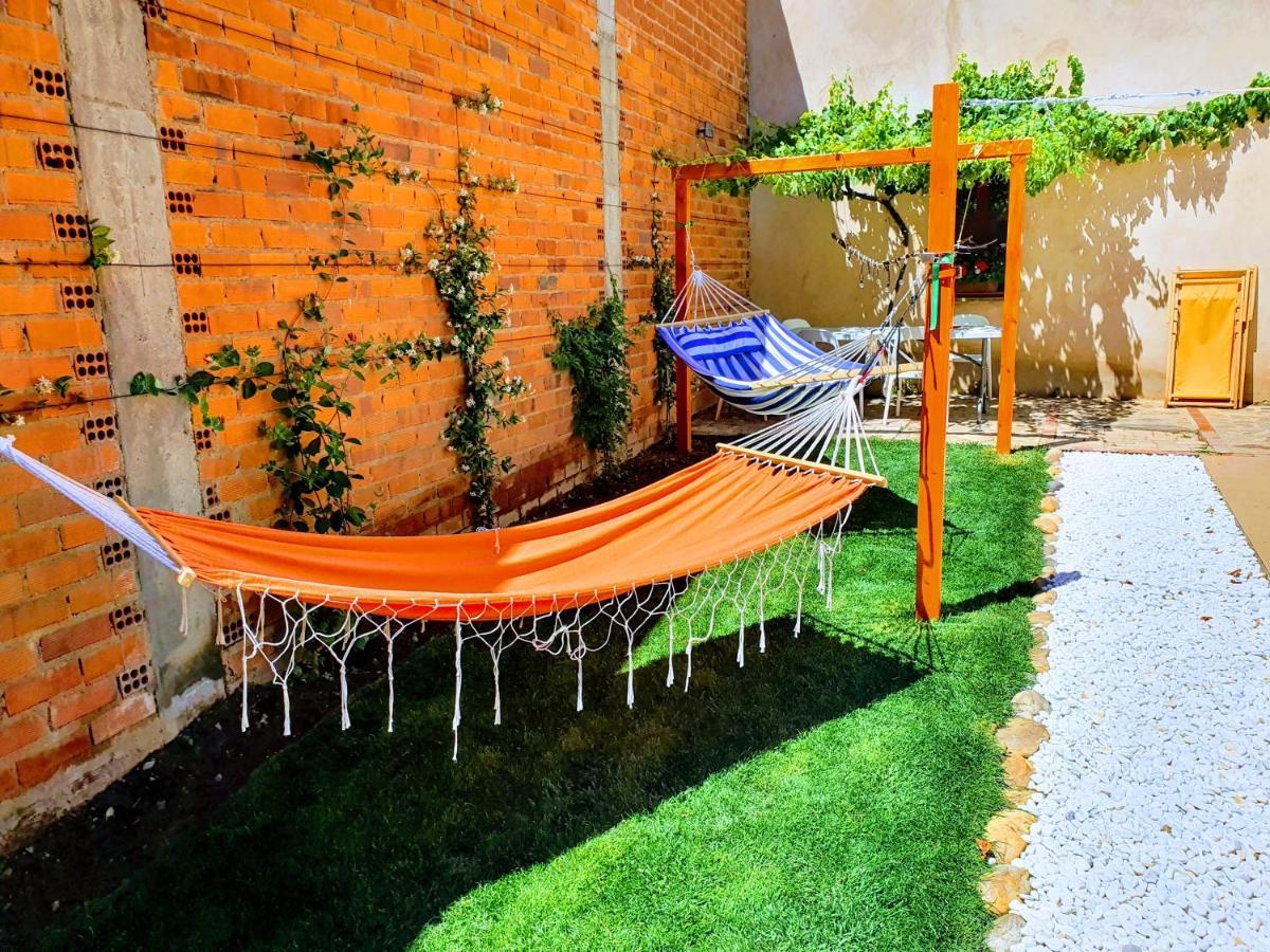Albergue Villares De Orbigo - Solo Para Peregrinos Extérieur photo