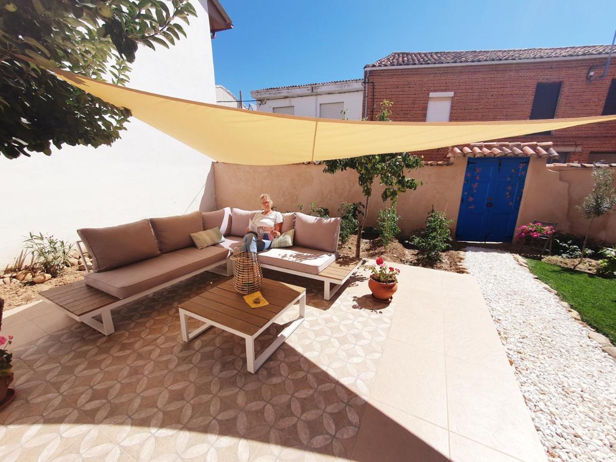 Albergue Villares De Orbigo - Solo Para Peregrinos Extérieur photo