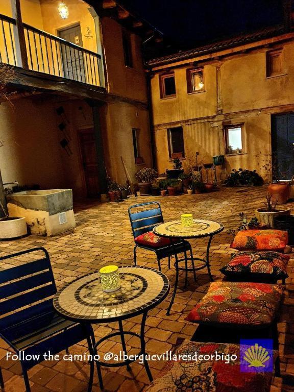 Albergue Villares De Orbigo - Solo Para Peregrinos Extérieur photo